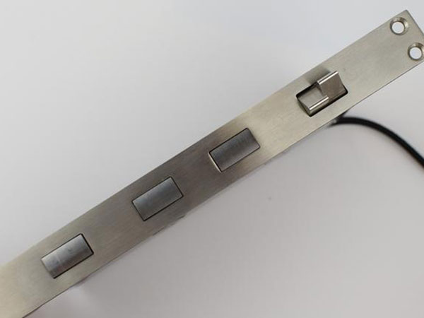 東陽(yáng)開(kāi)汽車鎖電話（換鎖開(kāi)鎖公司）